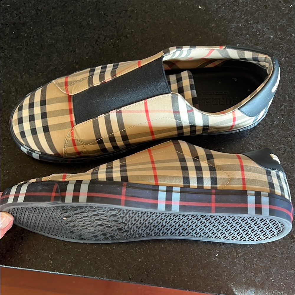 Burberry Checkered Slip-On Shoes in Beige and Black - Picture 5 of 5